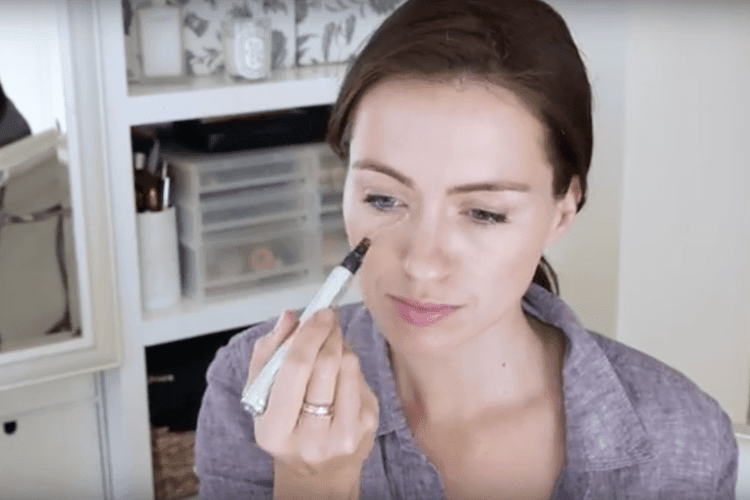 Makeup Tutorial – Fresh Glowy Face in 5 Minutes – Sigourney's Edit