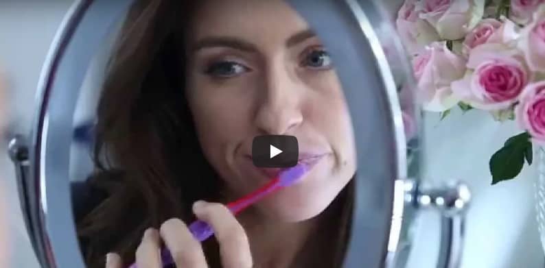 How To Apply Lipstick Like A Pro