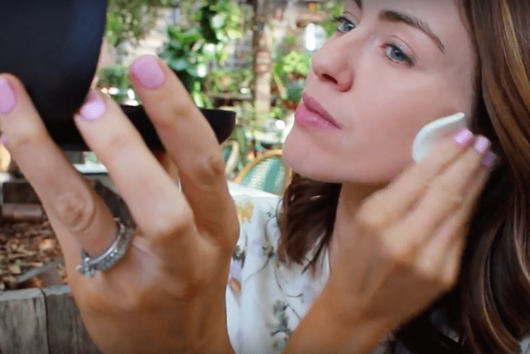 VIDEO: Beauty Bites – Flawless Spring Makeup Look