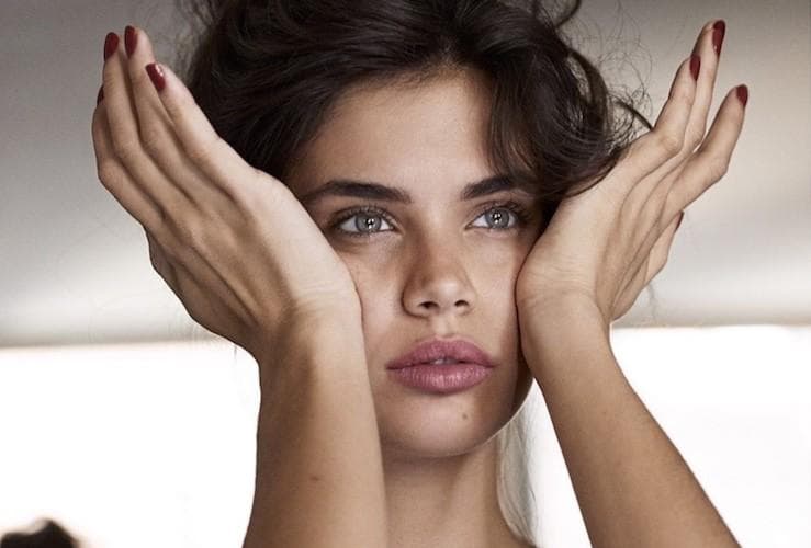 How to Magically De-Bloat Your Face