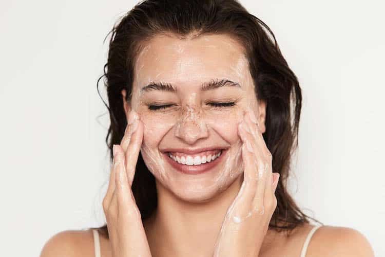 The Acne Mistakes You Don't Even Know You're Making