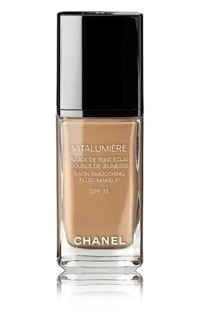Chanel Vitalumiere Satin Smoothing Makeup Spf