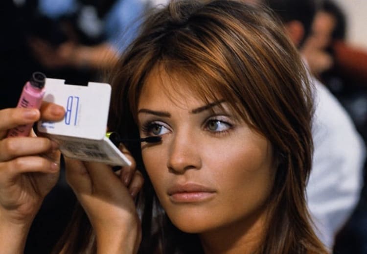 Instagram @The90Ssupermodels