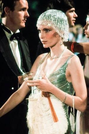 MIA FARROW AS DAISY IN THE GREAT GATSBY. IMAGE: INSTAGRAM @OLDMAGICMOVIE