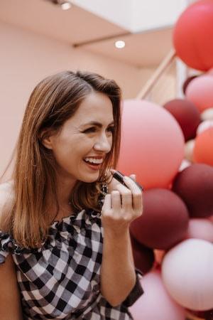 How To Choose Your Perfect Shadeof Lipstick