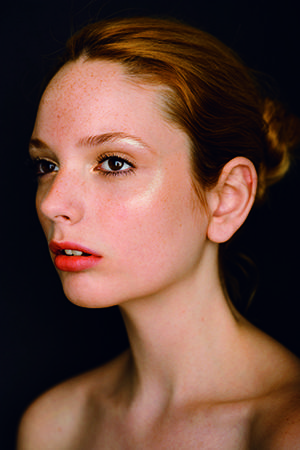 Fake Full Lips With Cupid’S Bow Highlight