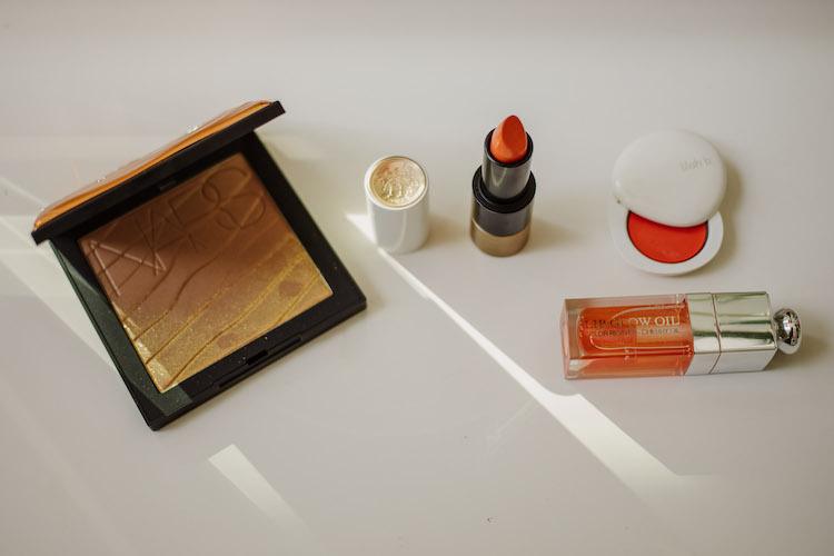 1. ## A very chic lipstick
