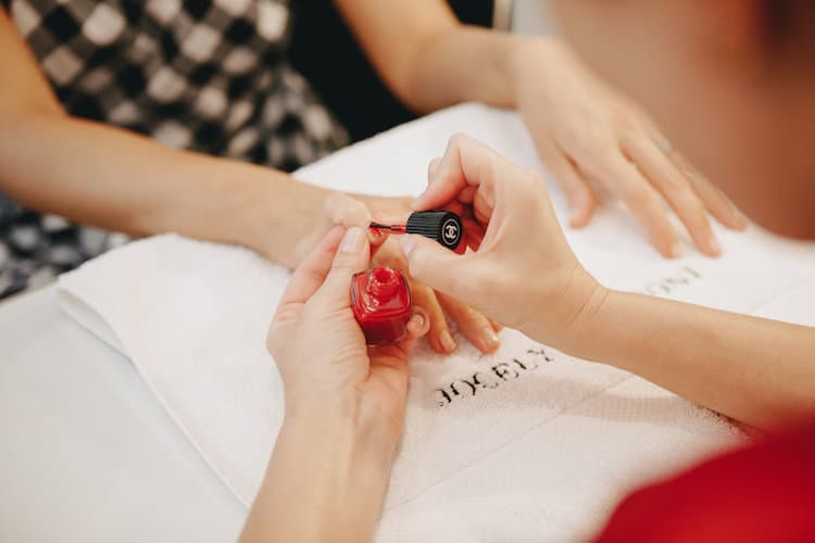 How To Perfect The Classic Manicure