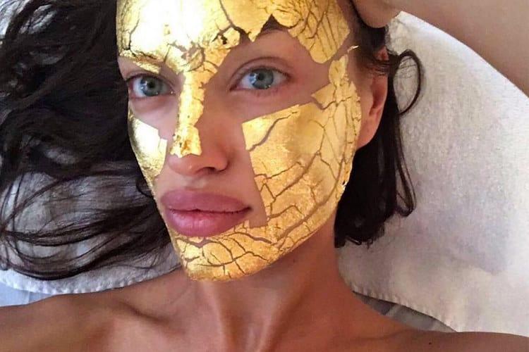 Irina shayk gold face mask