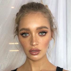 @NikkiMakeup