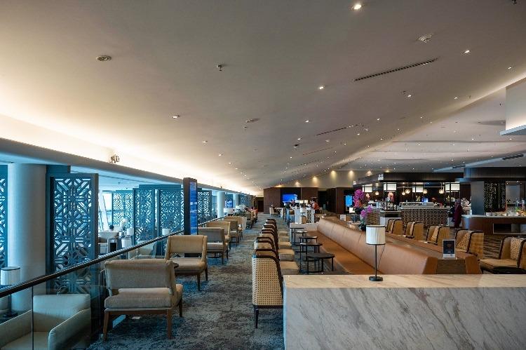 Golden Lounge Satellite Kul