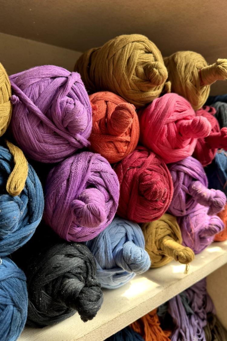 What to Buy: Silk, Saris, and Gold Jewelry