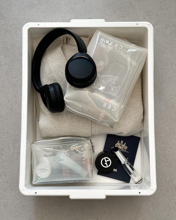 CEE CLEAR mini cosmetics case with makeup essentials for travel