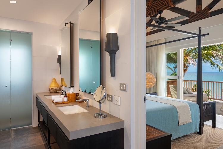 Br Auberge Beachfront Villa Masterbedroom Bathroom