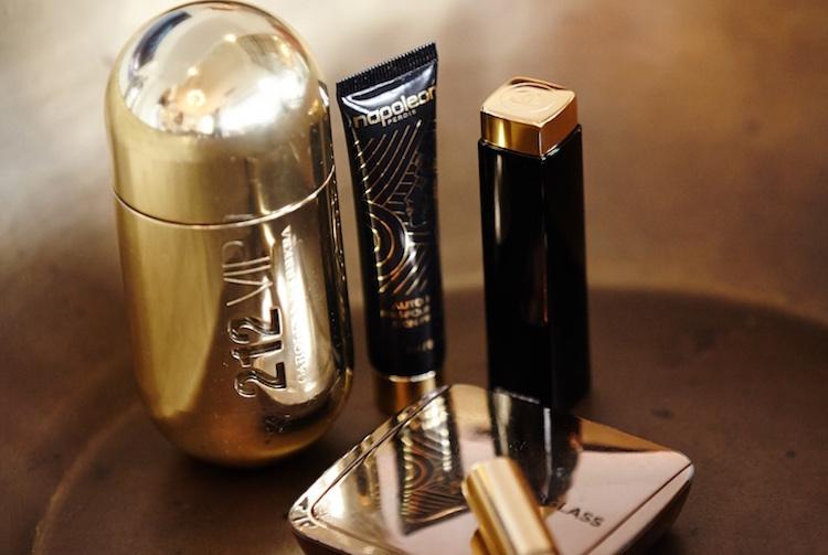 Anna Heinrich eye makeup and Urban Decay Naked palette