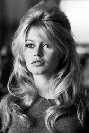 Brigitte Bardot iconic blonde bouffant hairstyle