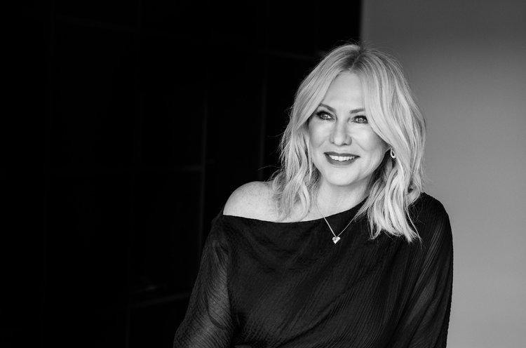 Kerri-Anne Kennerley beauty portrait