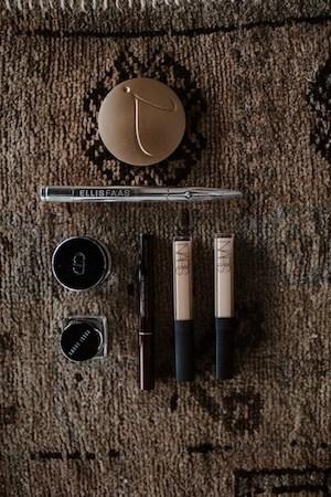 Lee Watson Jane Iredale mineral foundation