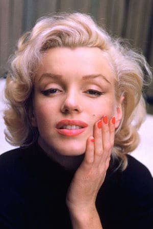 Marilyn Monroe pale complexion and creamy blonde hair