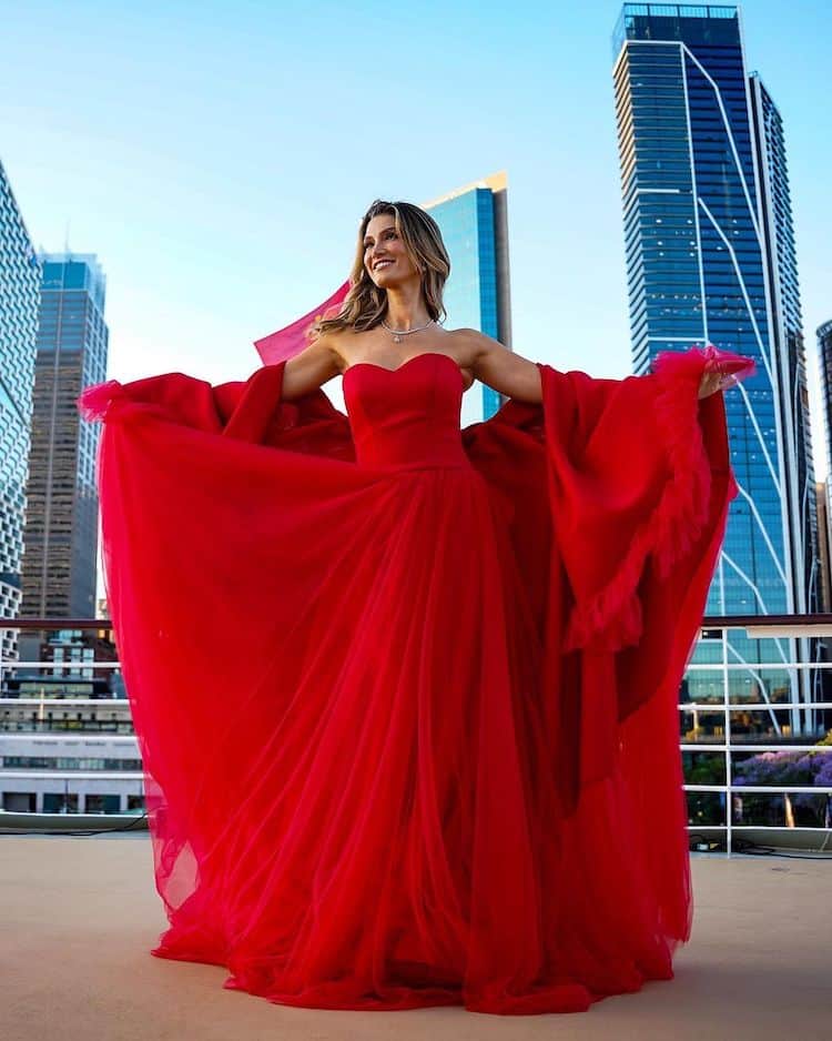 IMAGE: INSTAGRAM @DELTAGOODREM