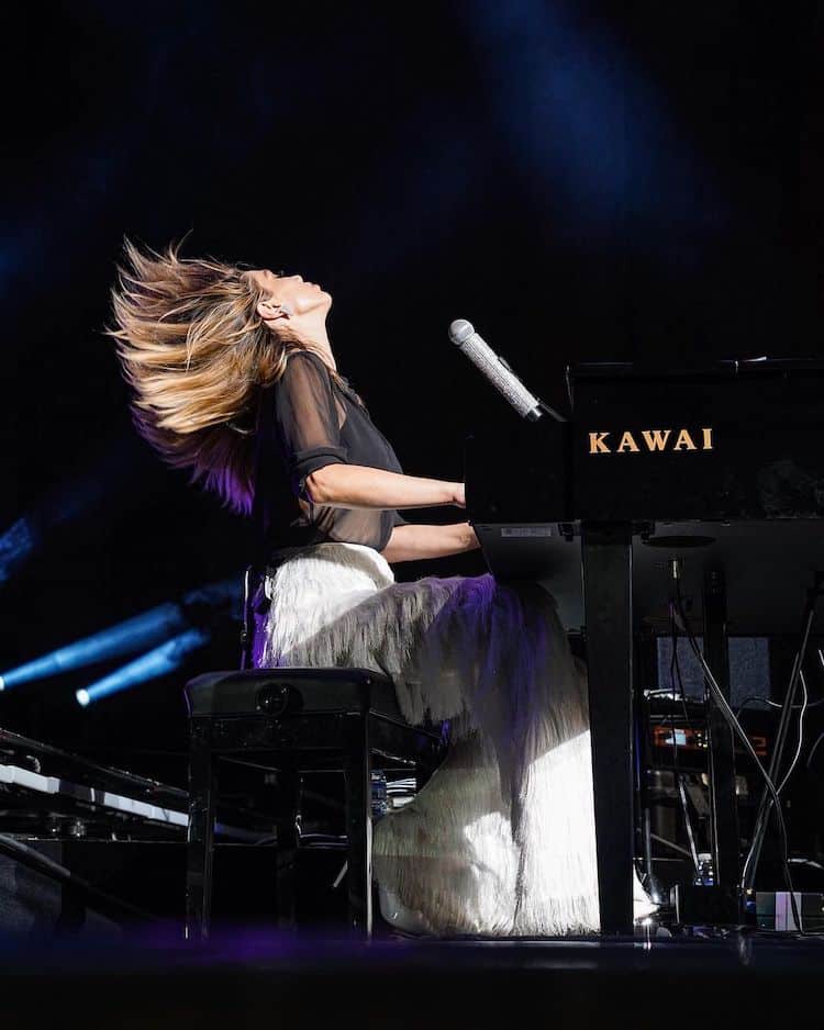 IMAGE: INSTAGRAM @DELTAGOODREM