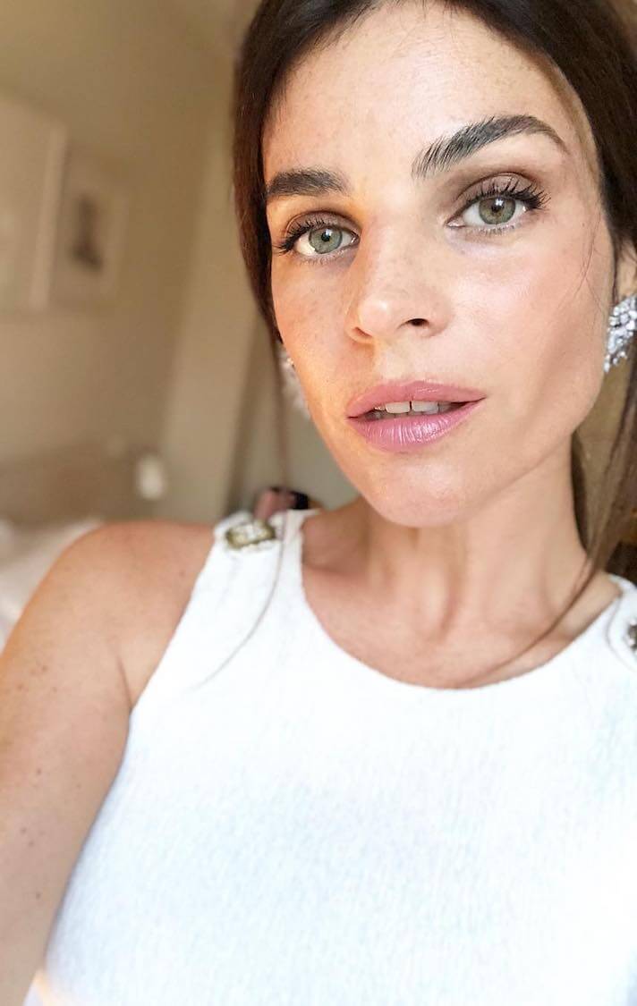 INSTAGRAM @JULIARESTOINROTFIELD