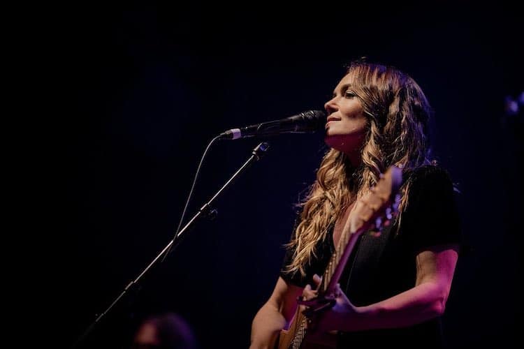 INSTAGRAM @JULIASTONE