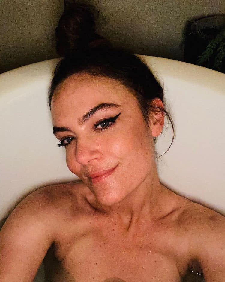 INSTAGRAM @JULIASTONE