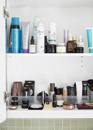 Roxy’S Beauty Cabinet Includes Ellis Faas Foundation, Hourglass Ambient Lighting Palette And Nars Body Glow