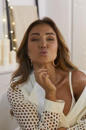 Pia Muehlenbeck experimenting with beauty