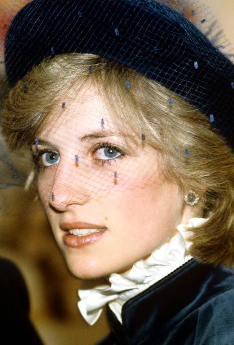 Princess Diana's signature eye makeup look with soft brown smoky eyes
