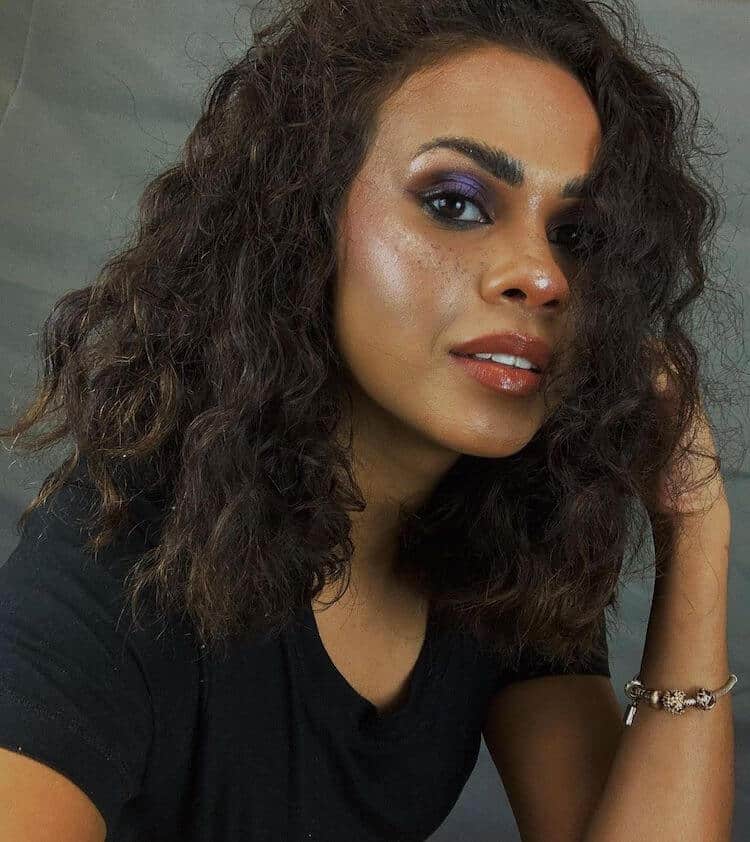 Glowing skin complements any bold makeup look IMAGE: INSTAGRAM @sarithaiday