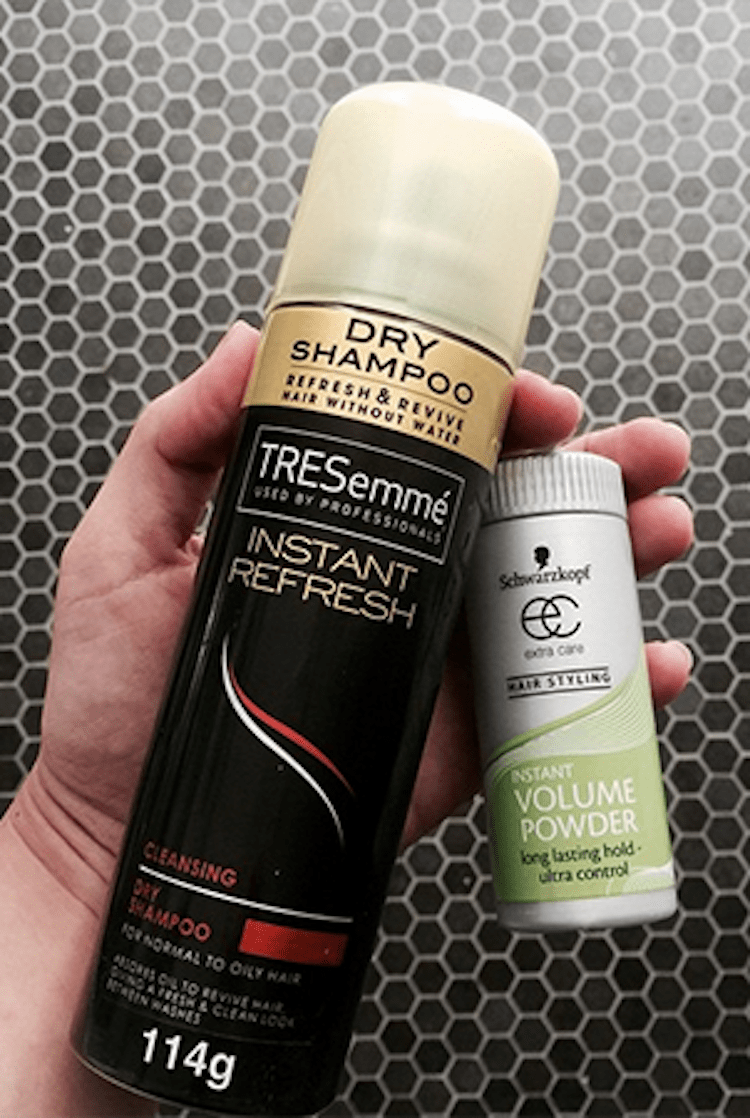 Zoë Foster Blake applying her daily skincare routine