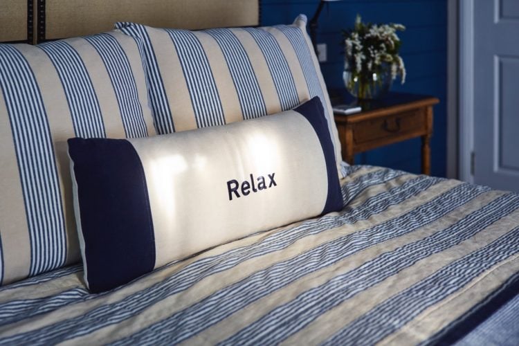 Room7relaxpillow