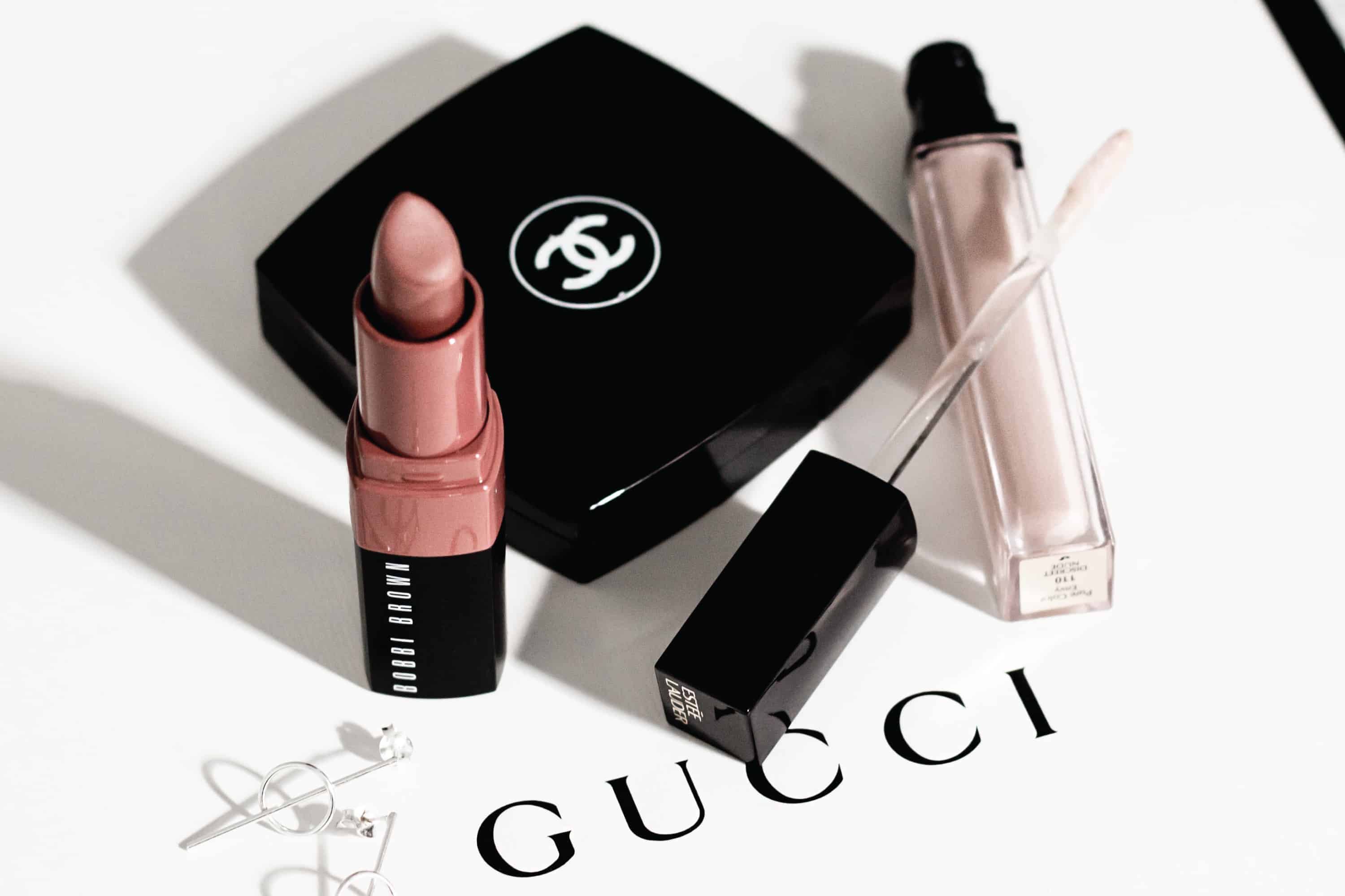 Sigourney on Chanel's New 'Skin Tint' - Beauticate